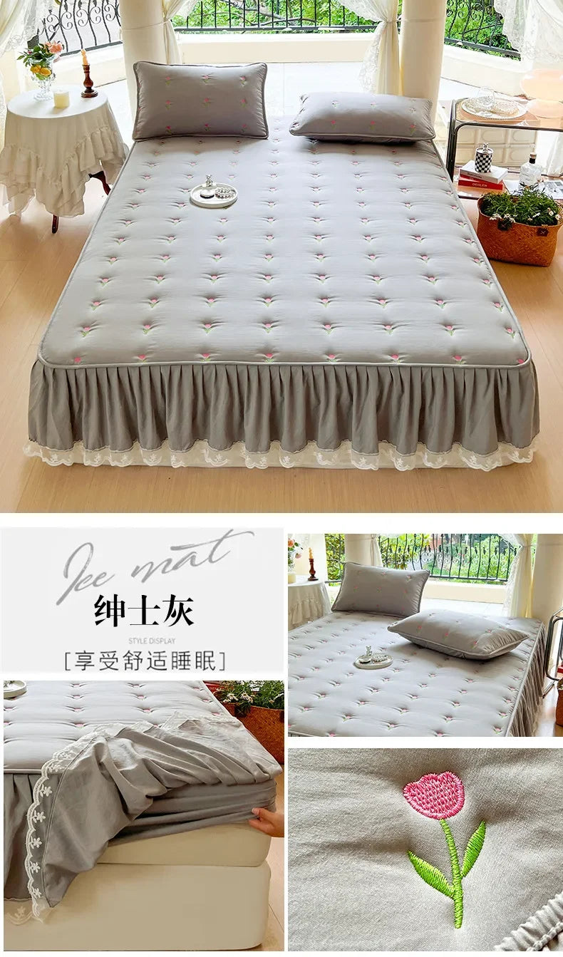 Red Bedsheet single piece cartoon cotton bed sheet anti slip printed cartoon bedsheet