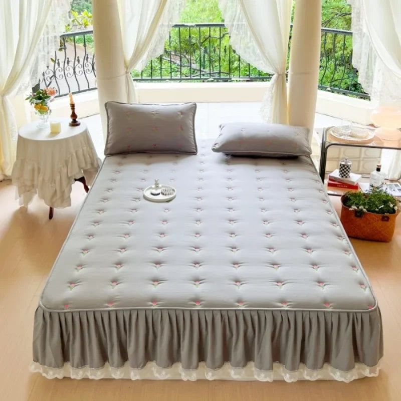 Red Bedsheet single piece cartoon cotton bed sheet anti slip printed cartoon bedsheet