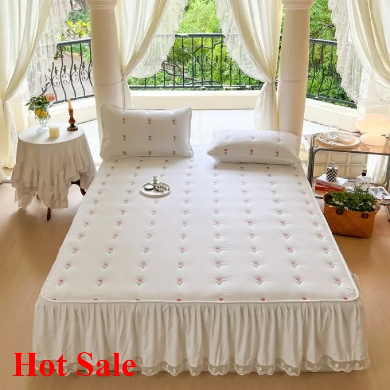 Red Bedsheet single piece cartoon cotton bed sheet anti slip printed cartoon bedsheet