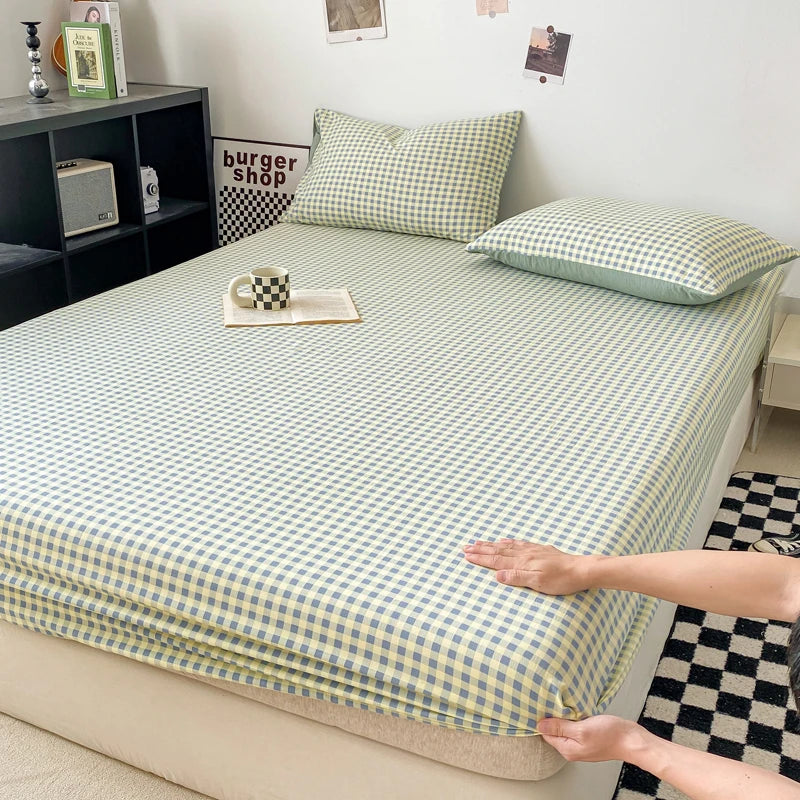 Plaid Style Fitted Sheet Skin-friendly Bed Cover Elastic Bedsheet